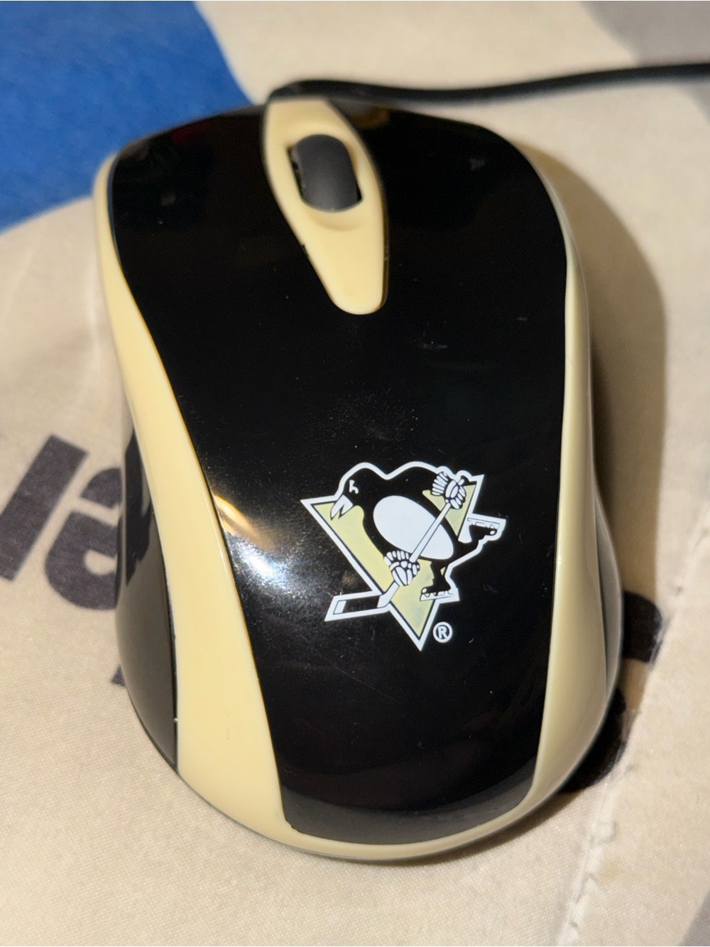 NHL Hockey Pittsburgh Penguins Computer Mouse Wired Used Pre Owned Works Great H